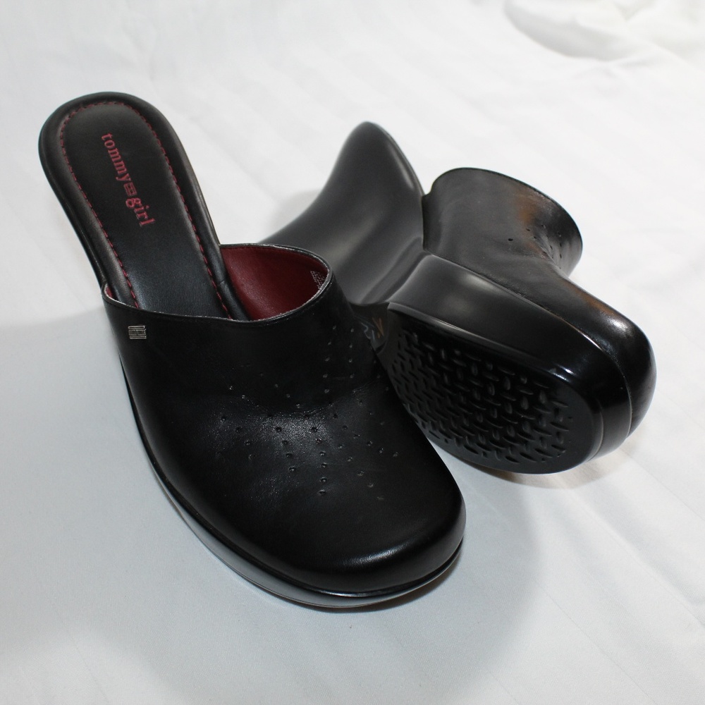 Tommy Girl Size 9 Black Leather Clogs